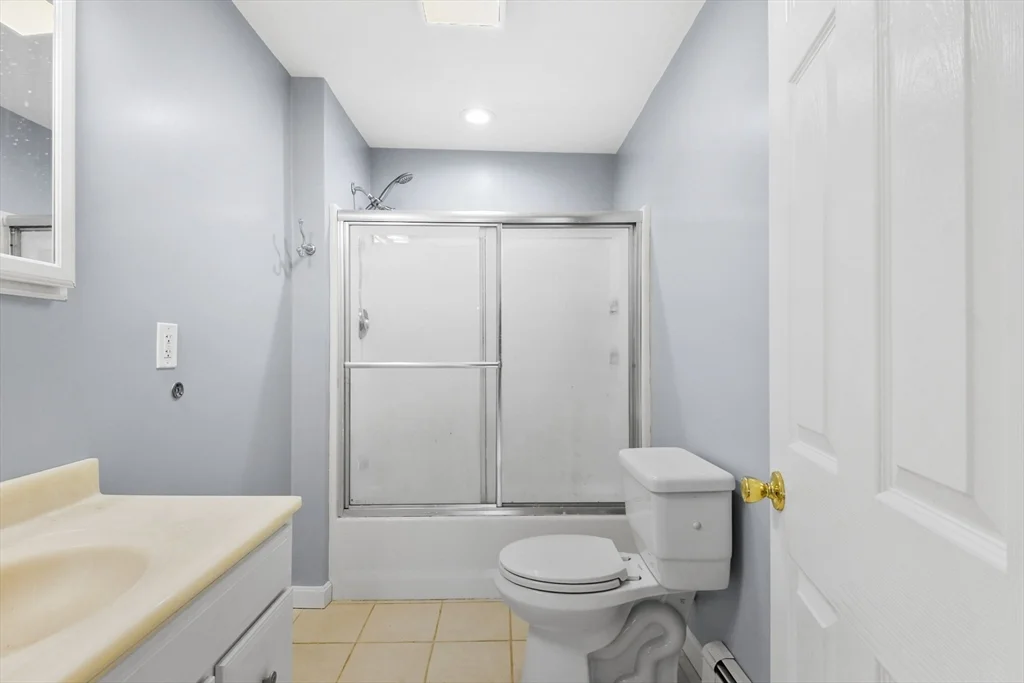 3 bed, 2 bath apartment for rent at 515 Winthrop St Unit 1, Rehoboth — photo 12 of 21