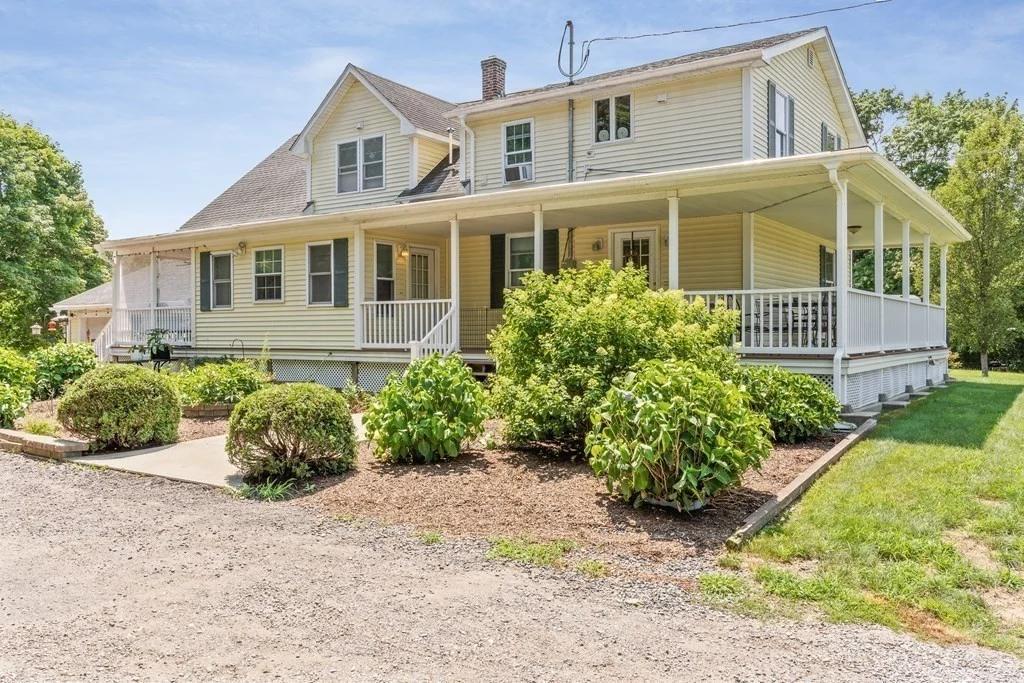 3 bed, 1 bath apartment for rent at 515 Winthrop St Unit 2, Rehoboth