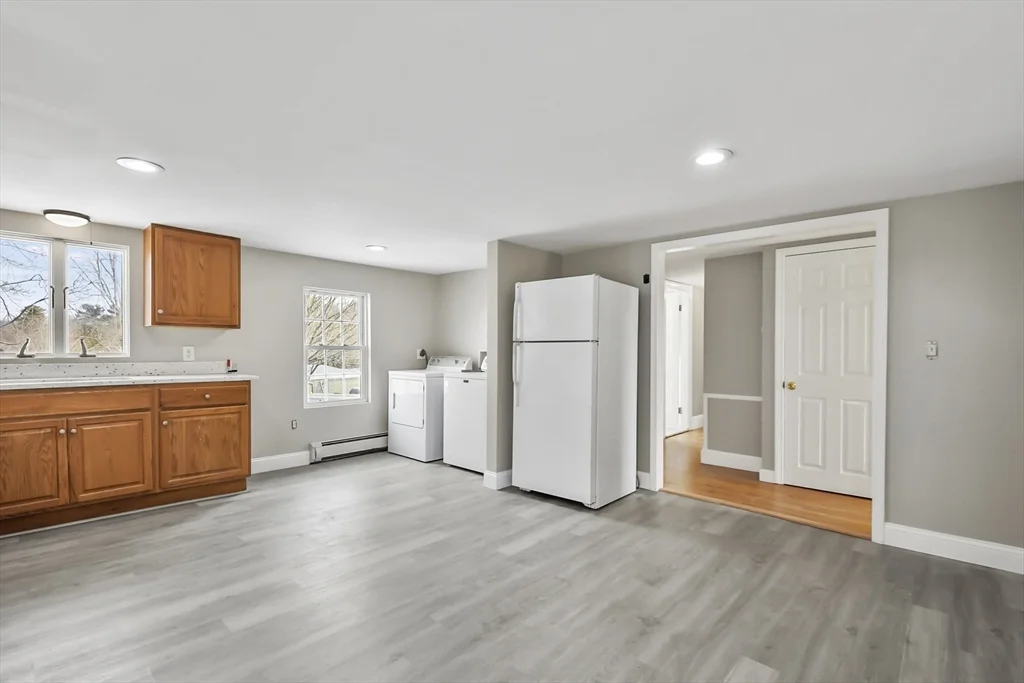 3 bed, 1 bath apartment for rent at 515 Winthrop St Unit 2, Rehoboth — photo 10 of 12