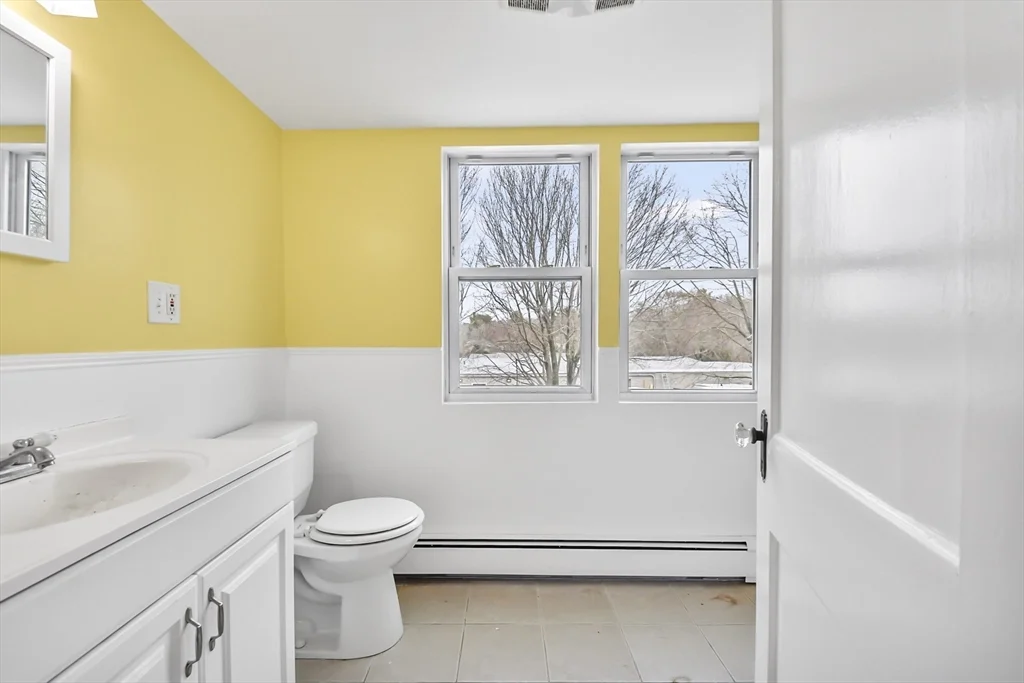 3 bed, 1 bath apartment for rent at 515 Winthrop St Unit 2, Rehoboth — photo 8 of 12