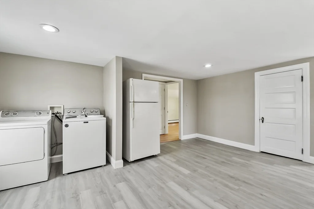 3 bed, 1 bath apartment for rent at 515 Winthrop St Unit 2, Rehoboth — photo 9 of 12