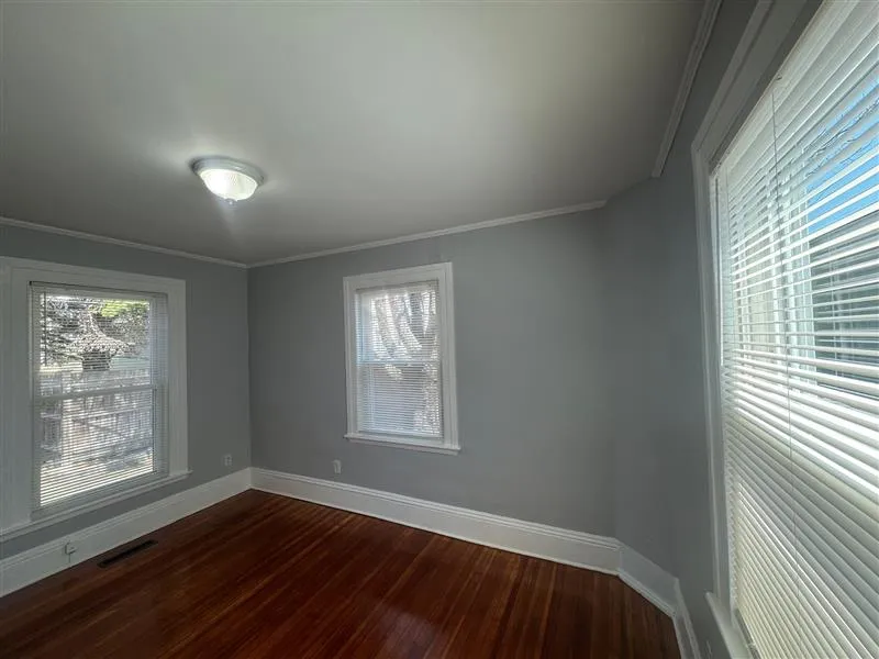 1 bed, 1 bath apartment for rent at 516R Somerville Ave Unit SF, Ward Two — photo 3 of 18