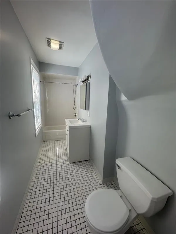 1 bed, 1 bath apartment for rent at 516R Somerville Ave Unit SF, Ward Two — photo 7 of 18