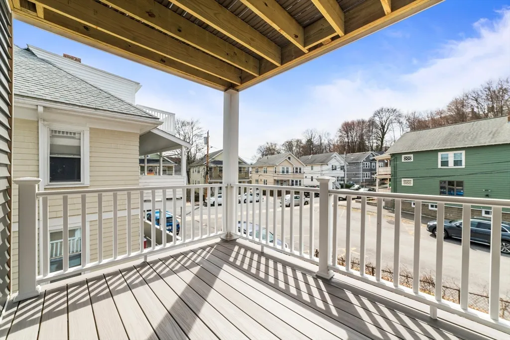 4 bed, 2 bath apartment for rent at 516 Washington Unit 2, Brighton — photo 13 of 14
