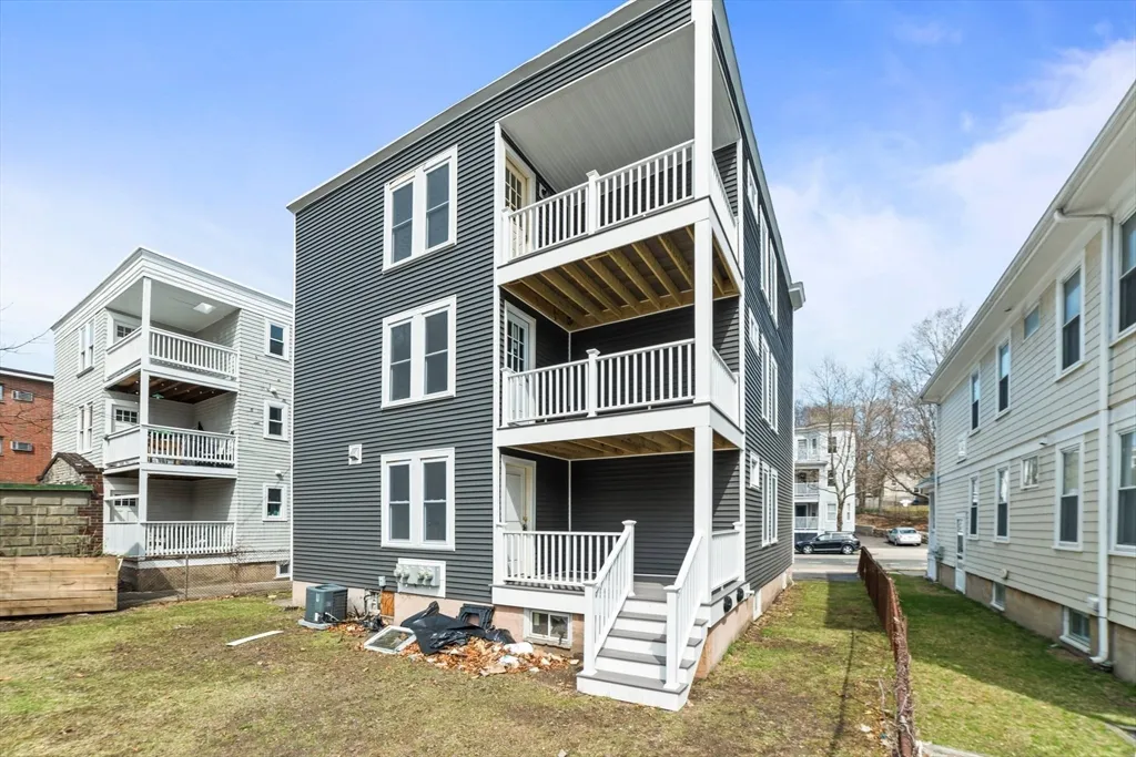 3 bed, 2 bath apartment for rent at 516 Washington Unit 3, Brighton — photo 17 of 17