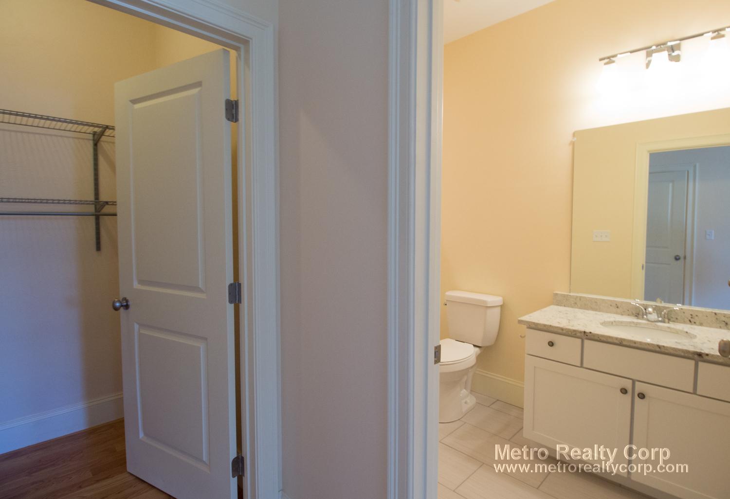 2 bed, 2 bath apartment for rent at 5165 Washington St Unit 1, West Roxbury — photo 11 of 21