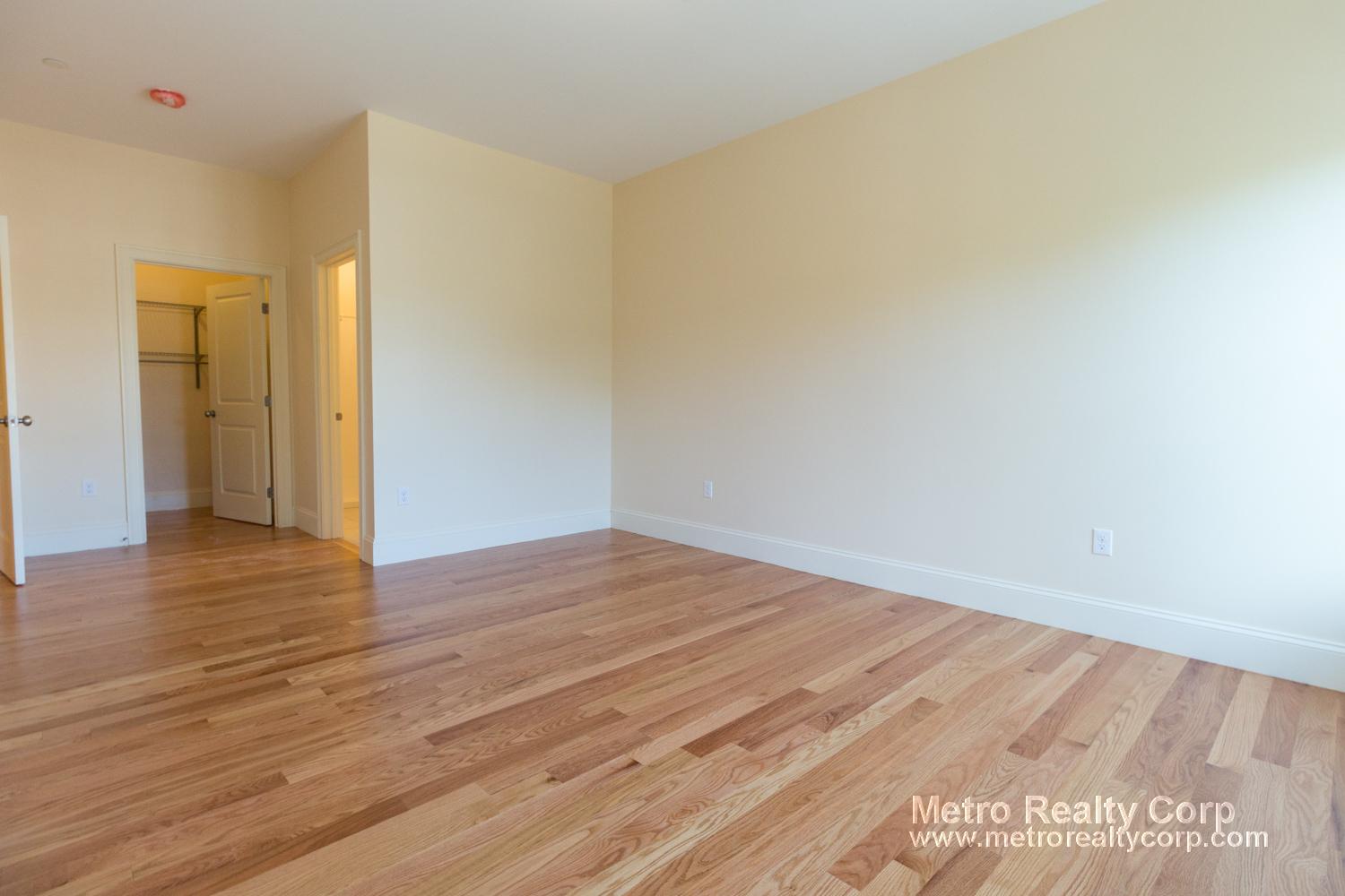 2 bed, 2 bath apartment for rent at 5165 Washington St Unit 1, West Roxbury — photo 8 of 21