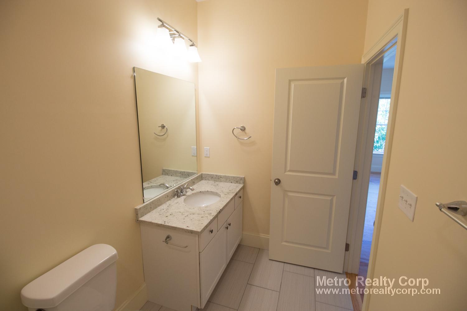 2 bed, 2 bath apartment for rent at 5165 Washington St Unit 1, West Roxbury — photo 14 of 21