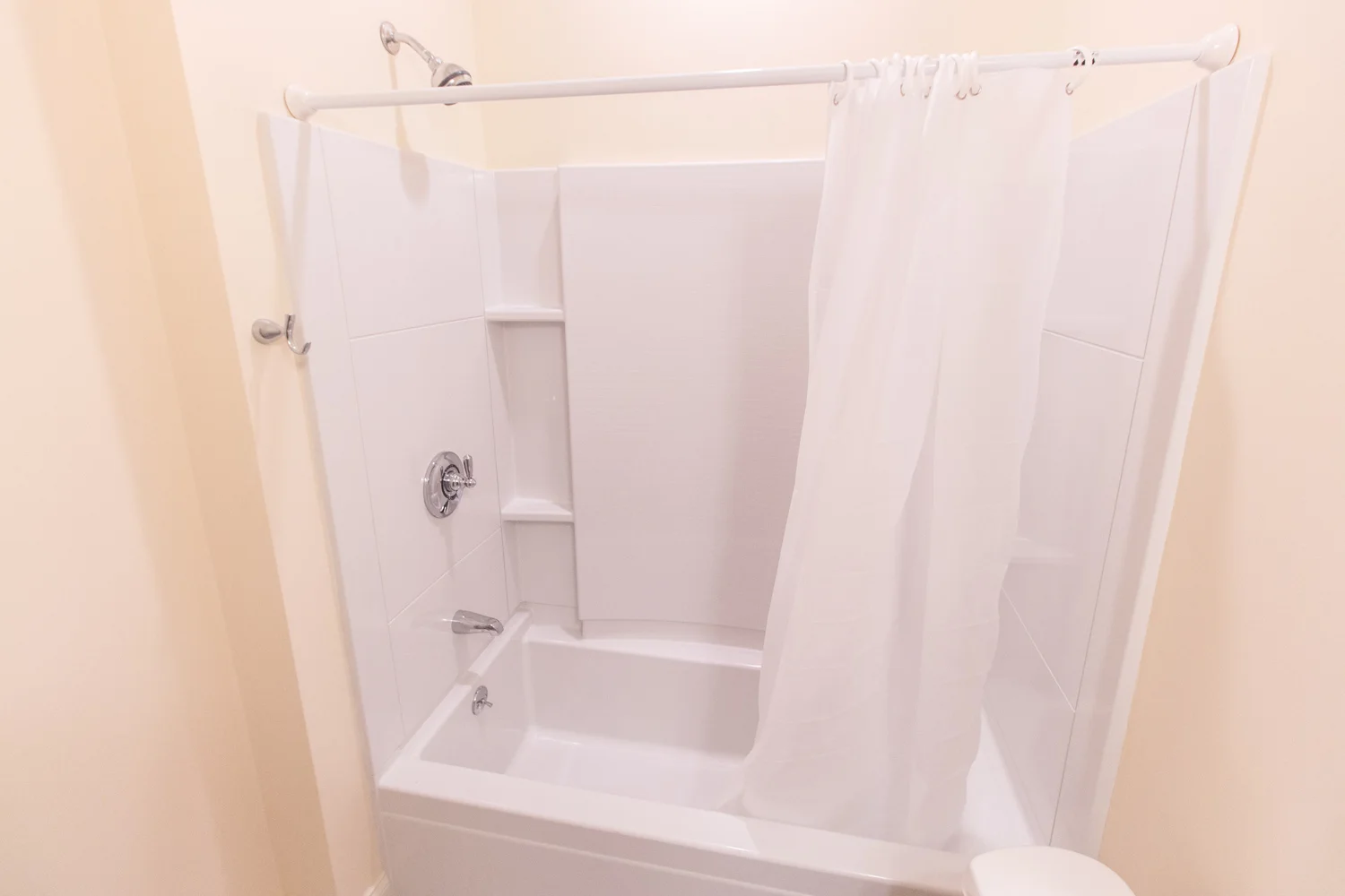 1 bed, 1 bath apartment for rent at 5165 Washington St Unit 13, West Roxbury — photo 9 of 13