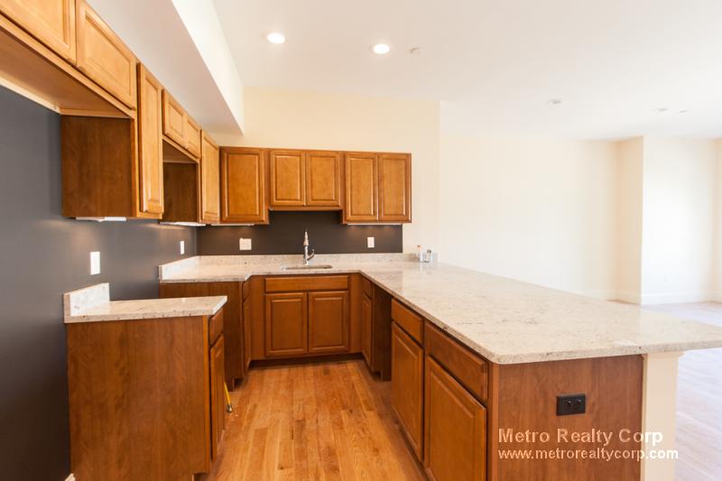 2 bed, 2 bath apartment for rent at 5165 Washington St Unit 17, West Roxbury — photo 4 of 17