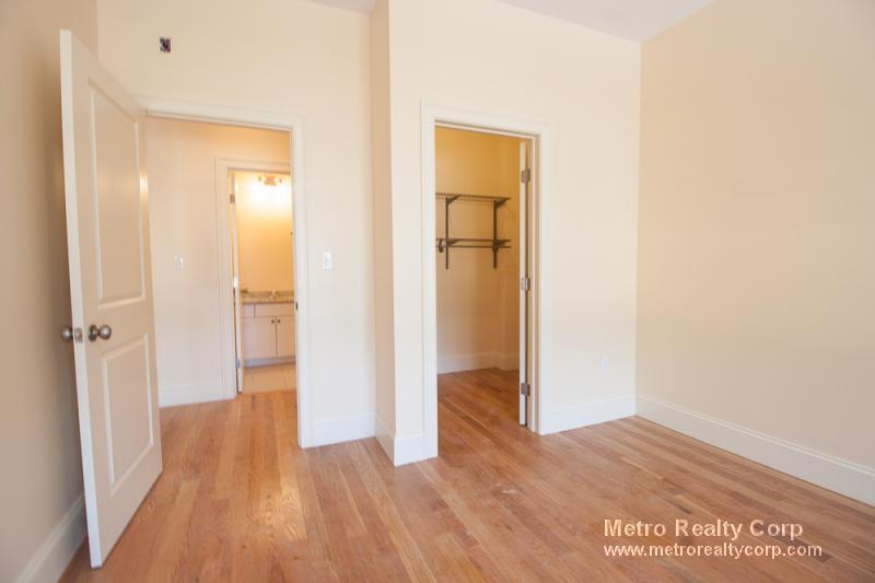 1 bed, 1 bath apartment for rent at 5165 Washington St Unit 6, West Roxbury — photo 9 of 15