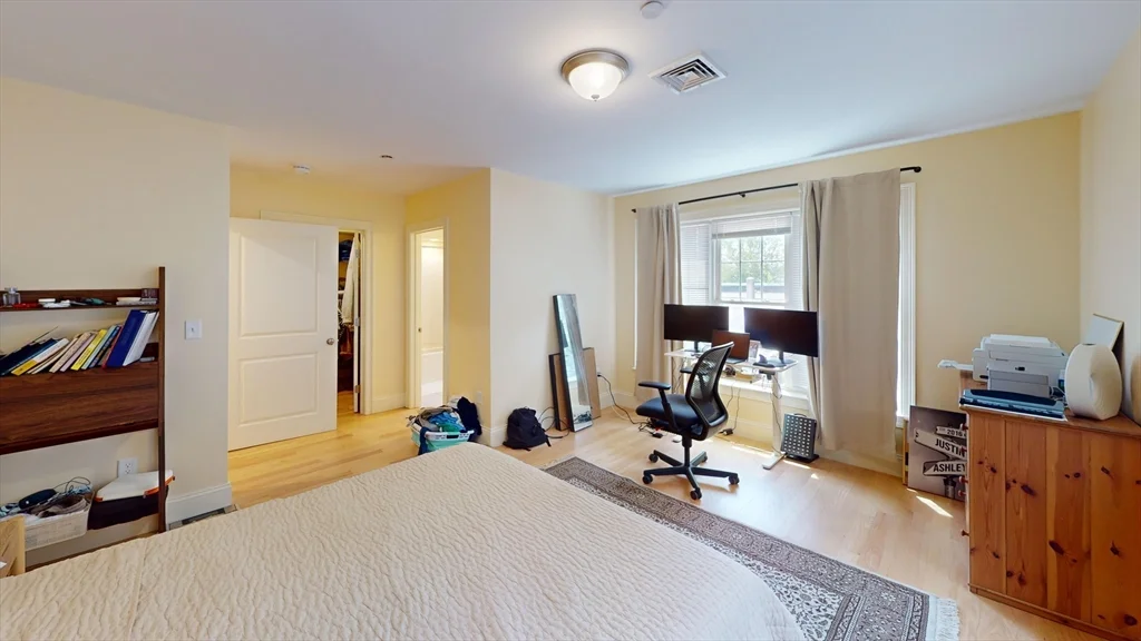 2 bed, 2 bath apartment for rent at 5165 Washington Unit 7, West Roxbury — photo 4 of 25