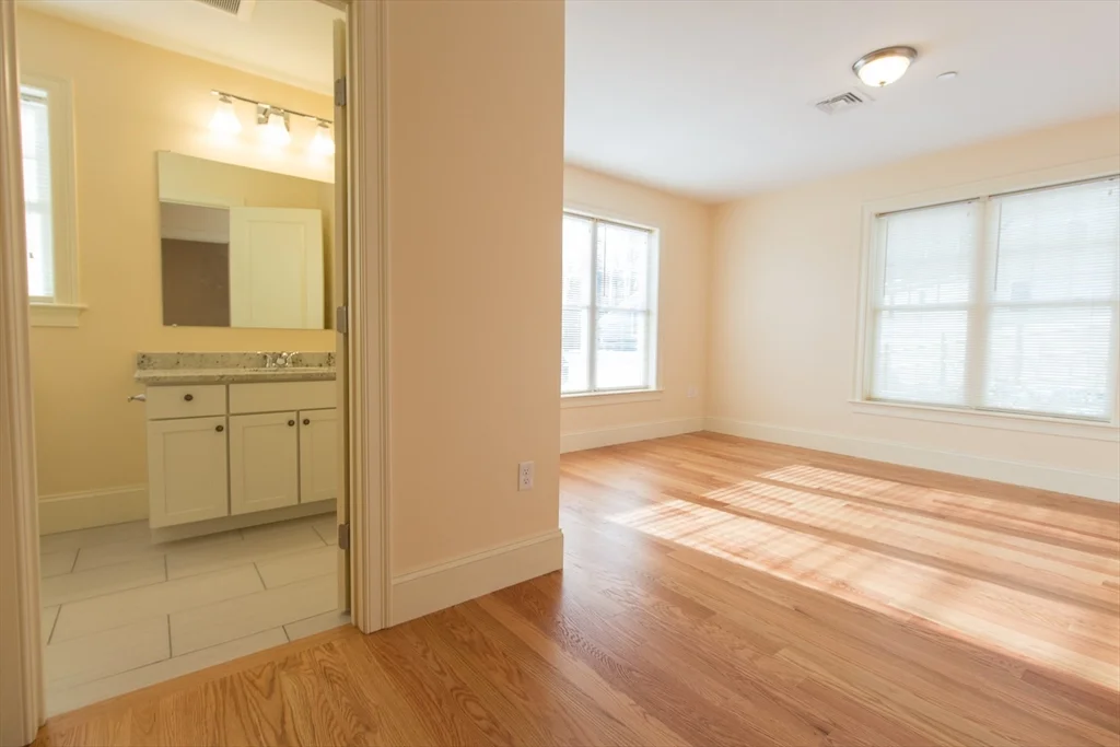 2 bed, 2 bath apartment for rent at 5165 Washington Unit 7, West Roxbury — photo 18 of 25