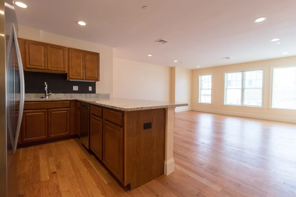 2 bed, 2 bath apartment for rent at 5165 Washington Unit 7, West Roxbury — photo 13 of 25