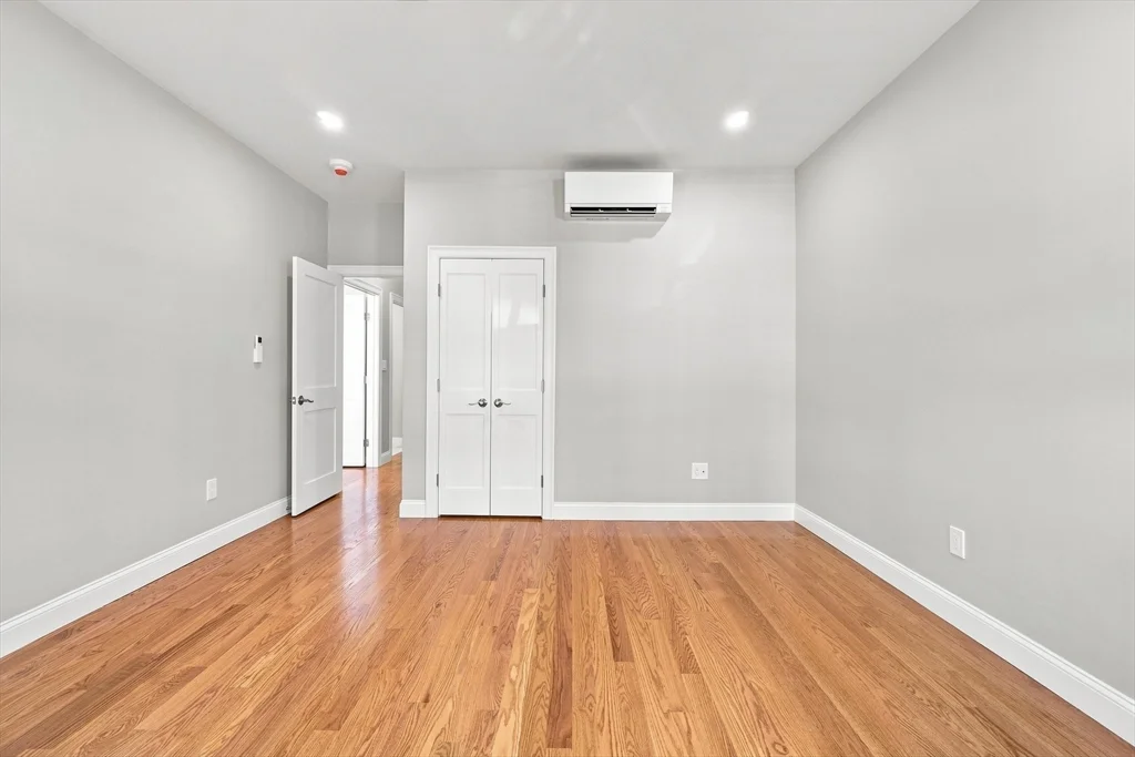 2 bed, 1 bath apartment for rent at 517 E 3rd Unit 1, South Boston — photo 18 of 21