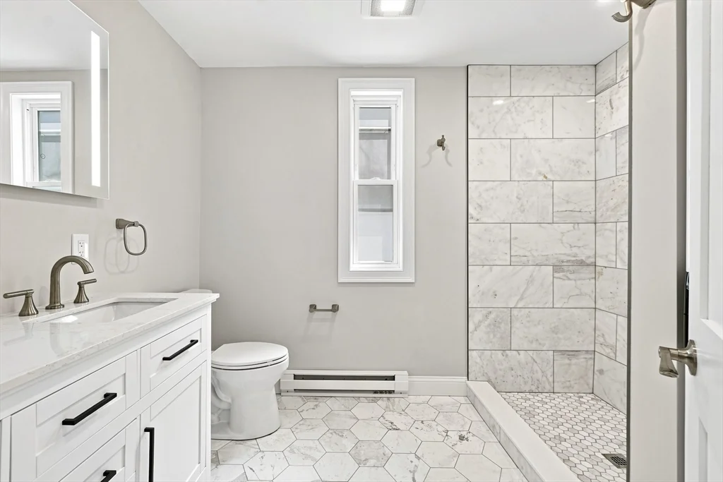 2 bed, 1 bath apartment for rent at 517 E 3rd Unit 1, South Boston — photo 14 of 21