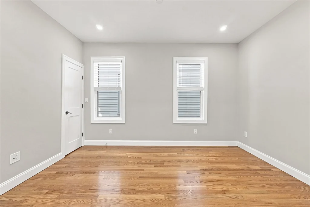 2 bed, 1 bath apartment for rent at 517 E 3rd Unit 1, South Boston — photo 10 of 21