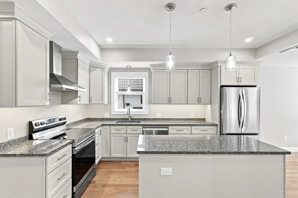 2 bed, 1 bath apartment for rent at 517 E 3rd Unit 1, South Boston — photo 1 of 21