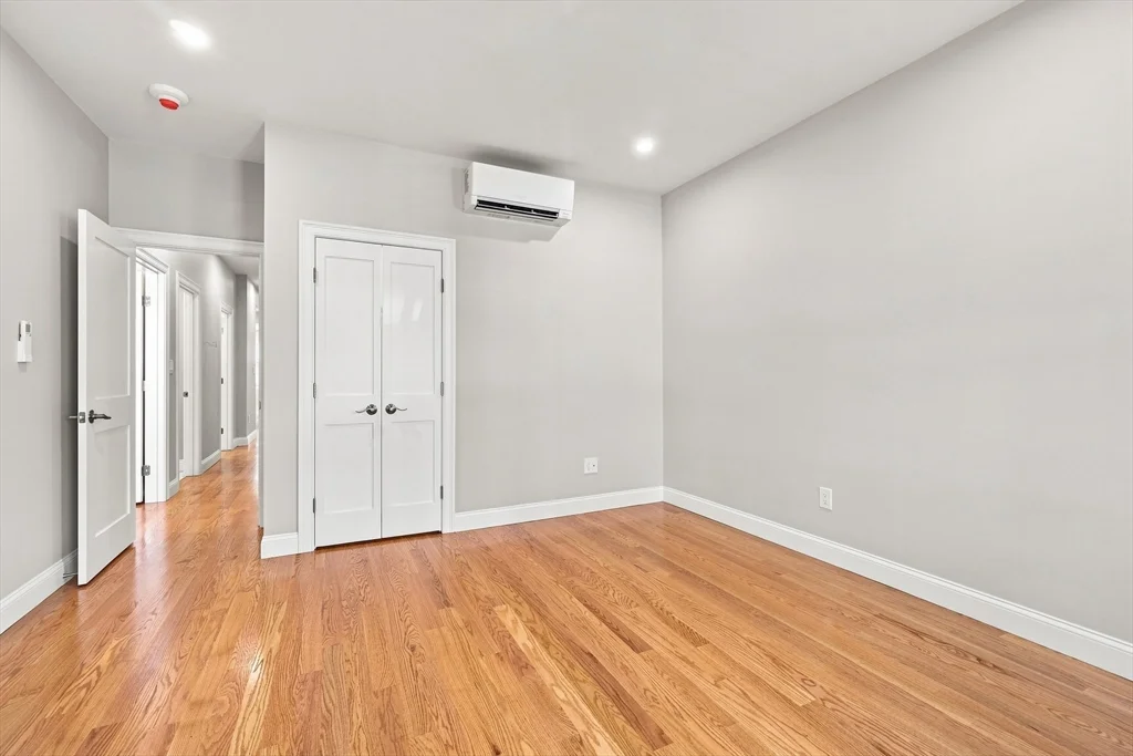 2 bed, 1 bath apartment for rent at 517 E 3rd Unit 1, South Boston — photo 13 of 21