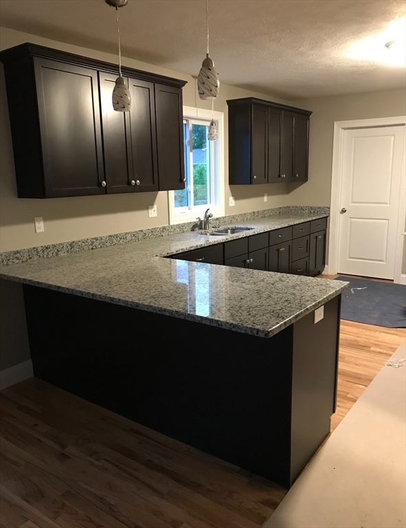 2 bed, 1 bath apartment for rent at 517 Mckinstry Ave Unit 2, Chicopee — photo 2 of 9