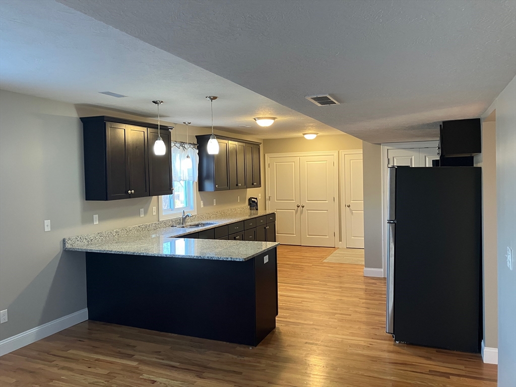 2 bed, 1 bath apartment for rent at 517 Mckinstry Ave Unit 2, Chicopee — photo 1 of 9