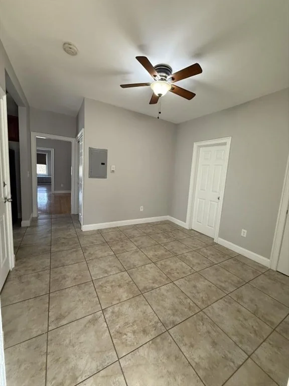2 bed, 1 bath apartment for rent at 517 President Unit 1, Fall River — photo 6 of 13