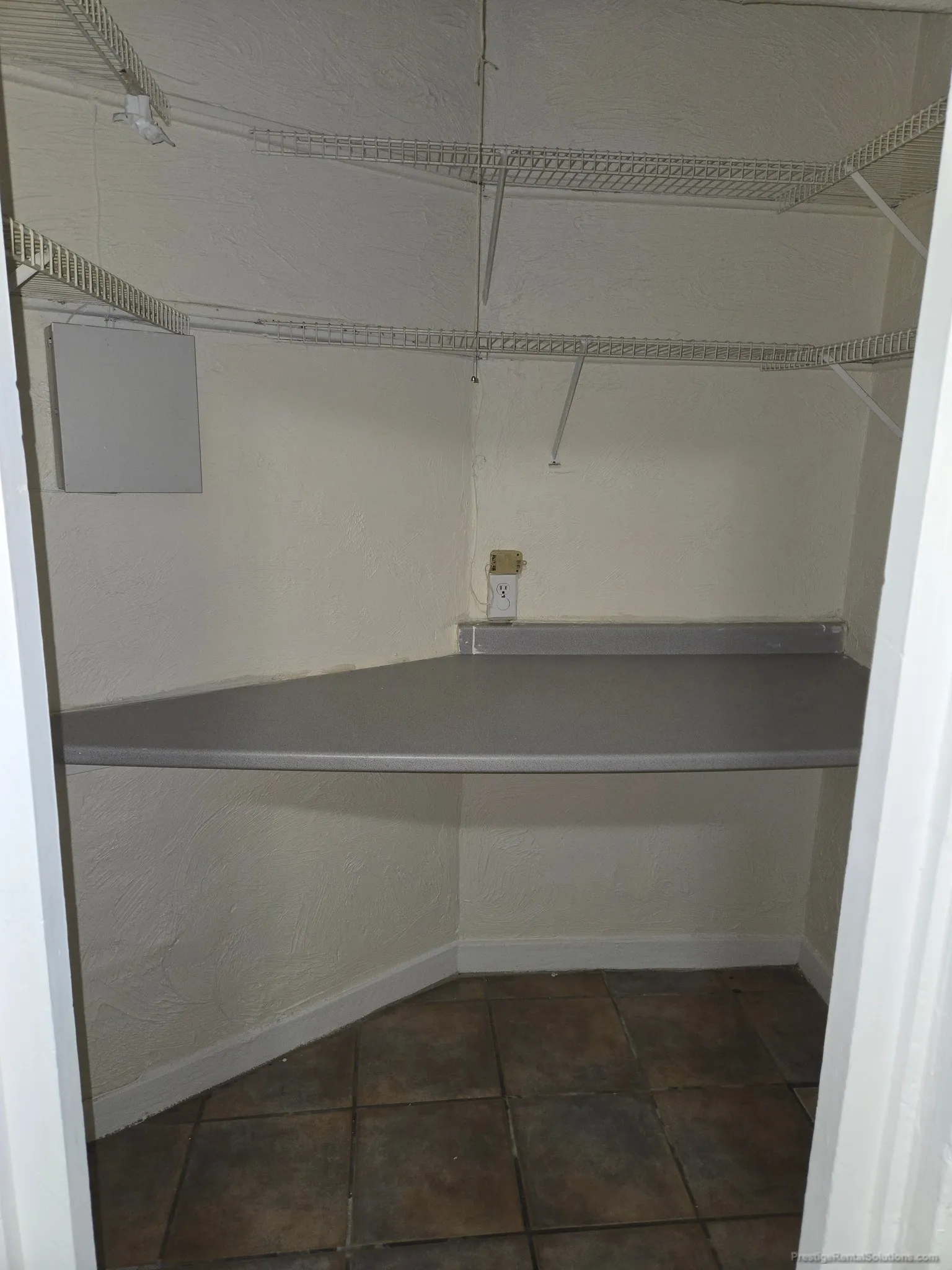 2 bed, 1 bath apartment for rent at 518 Cambridge St Unit 1, Allston — photo 5 of 9
