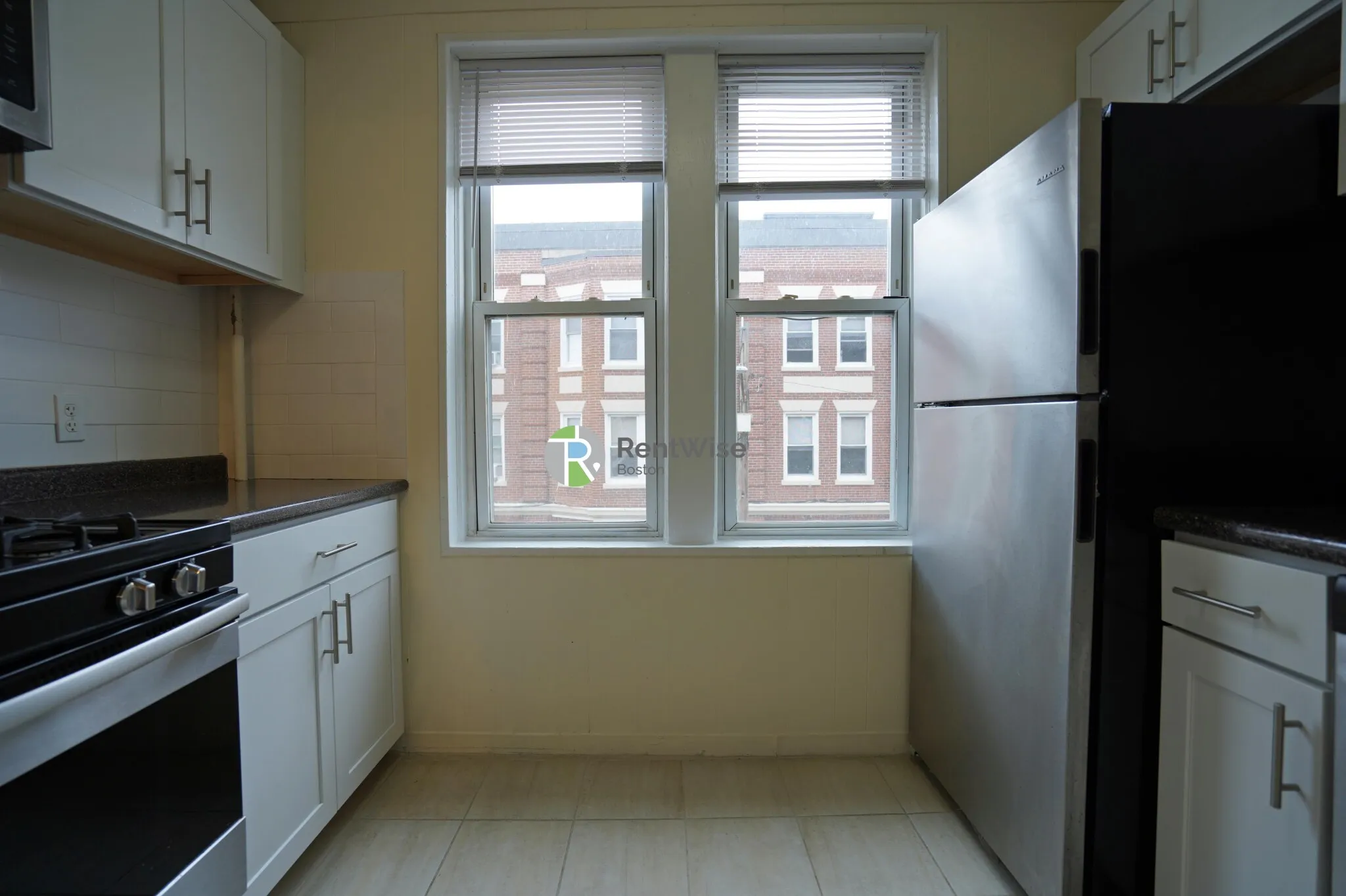 2 bed, 1 bath apartment for rent at 518 Cambridge St Unit 6, Allston — photo 5 of 21