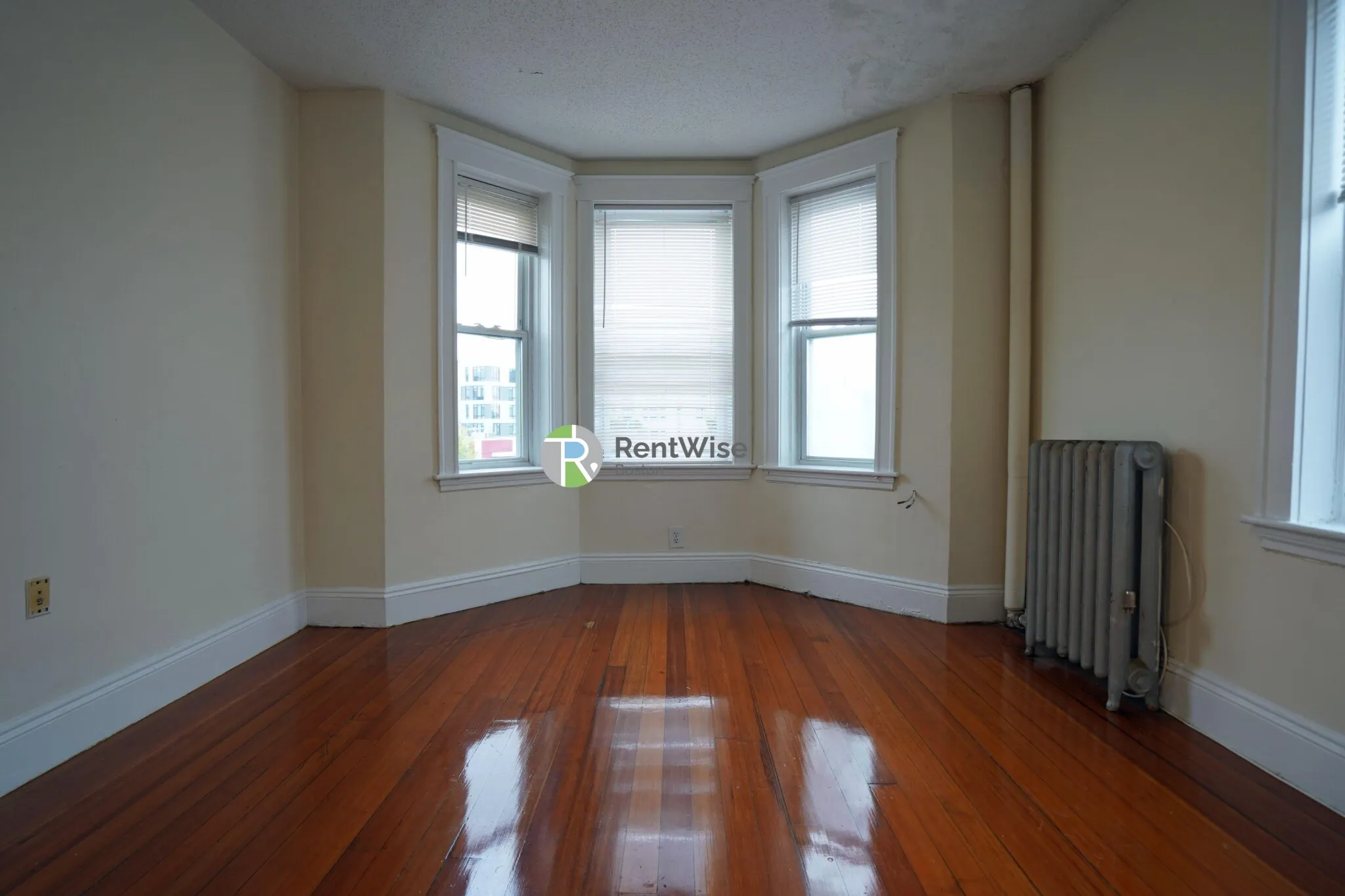 2 bed, 1 bath apartment for rent at 518 Cambridge St Unit 6, Allston — photo 2 of 21