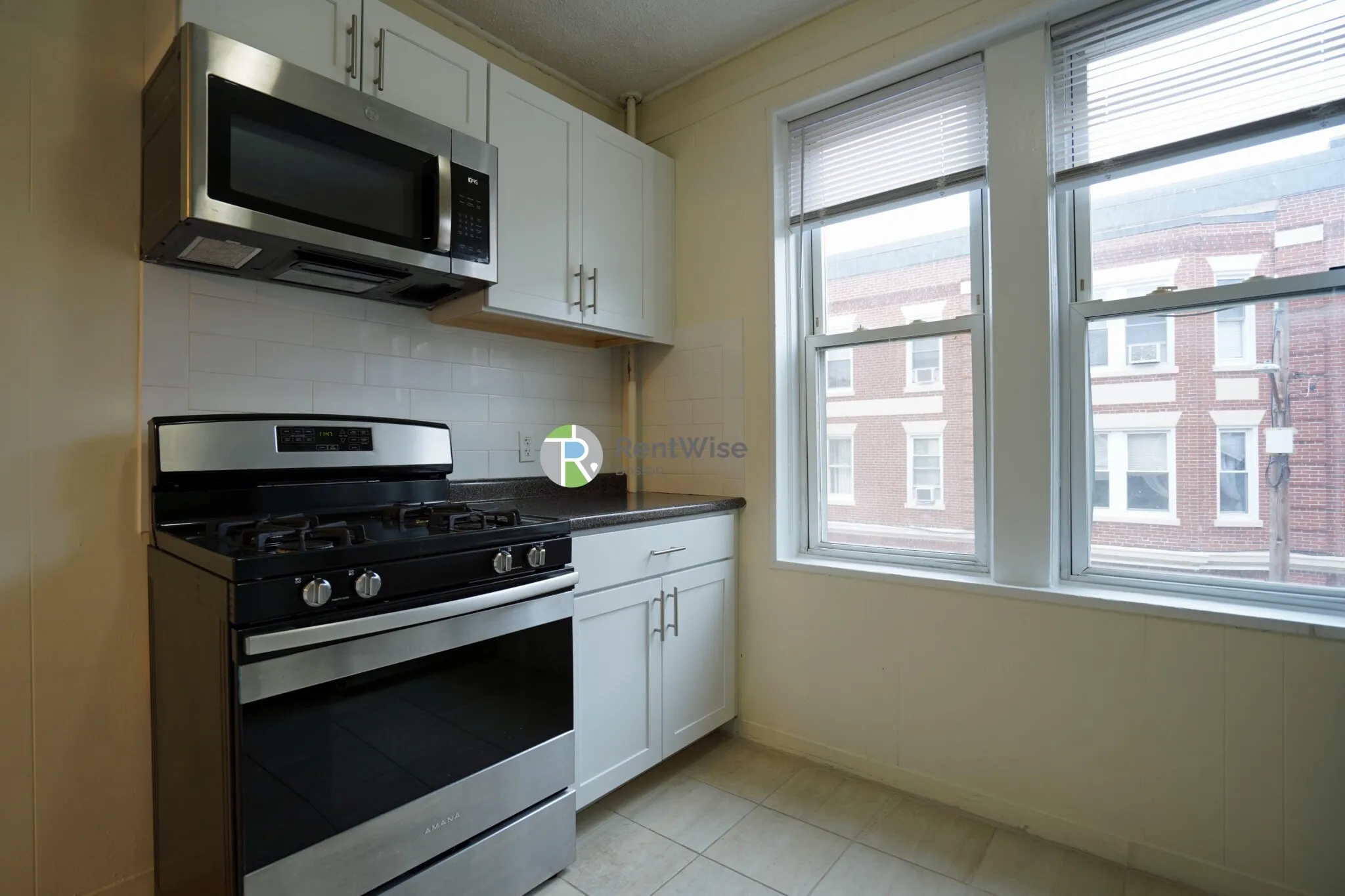 2 bed, 1 bath apartment for rent at 518 Cambridge St Unit 6, Allston — photo 7 of 21