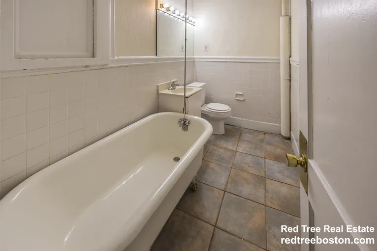 2 bed, 1 bath apartment for rent at 518 Cambridge St Unit 6, Allston — photo 7 of 14