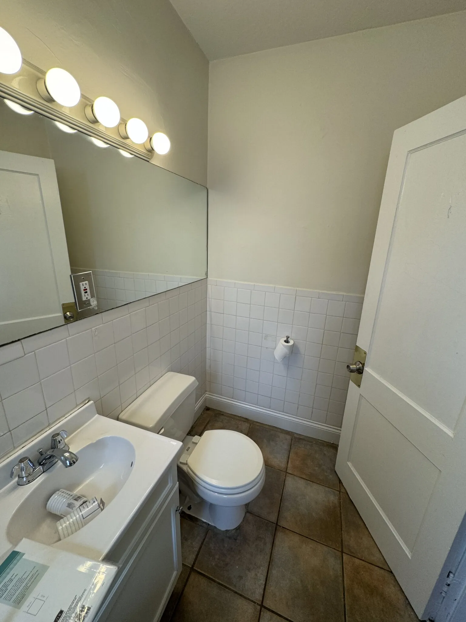 1 bed, 1 bath apartment for rent at 518 Cambridge St Unit 7A, Allston — photo 6 of 9