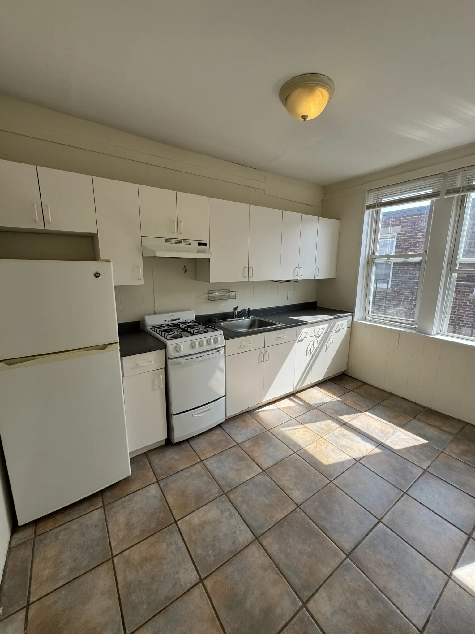1 bed, 1 bath apartment for rent at 518 Cambridge St Unit 7A, Allston — photo 3 of 9