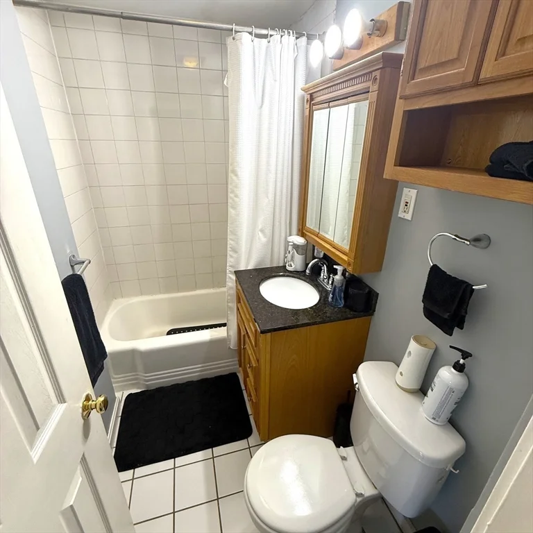1 bed, 1 bath apartment for rent at 518 East 3rd Unit 1, South Boston — photo 5 of 6