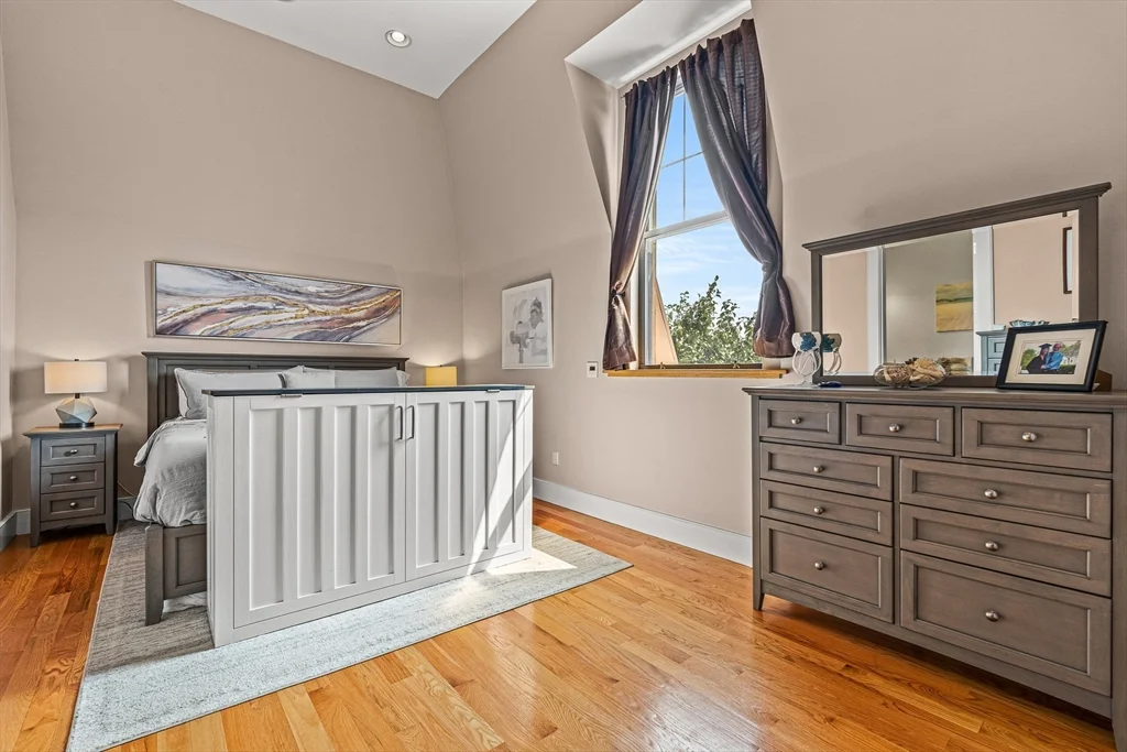 2 bed, 2 bath apartment for rent at 518 East 6th St Unit 8, South Boston — photo 14 of 30