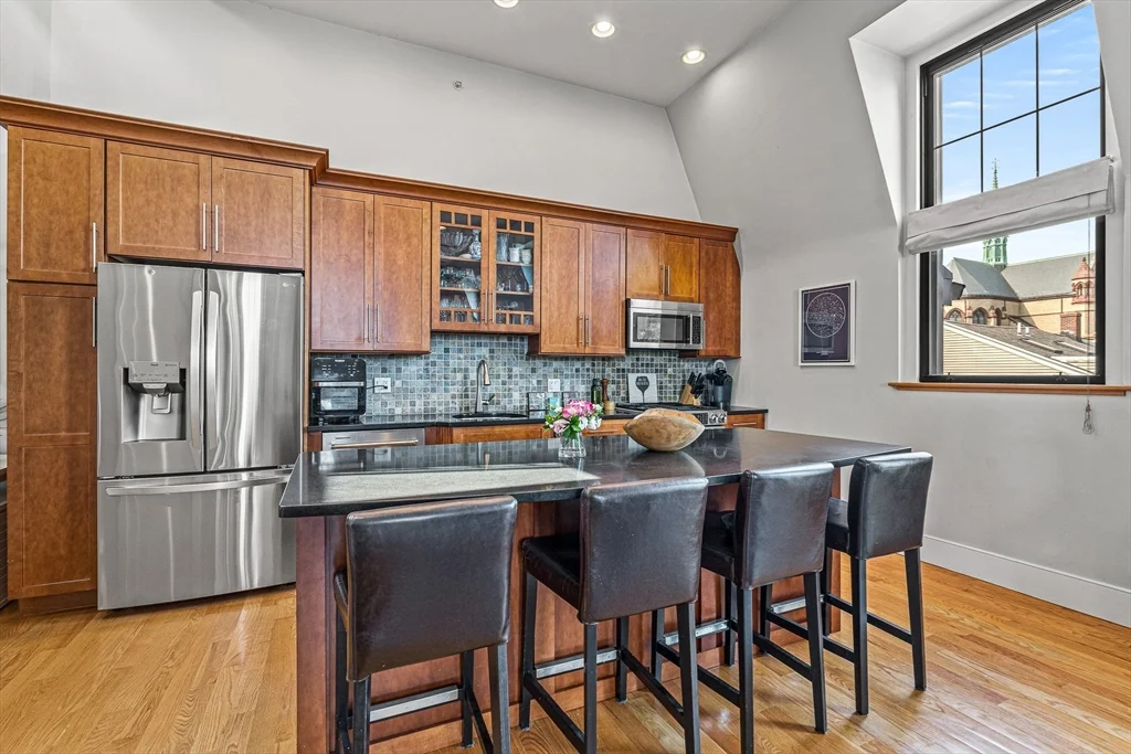 2 bed, 2 bath apartment for rent at 518 East 6th St Unit 8, South Boston — photo 9 of 30