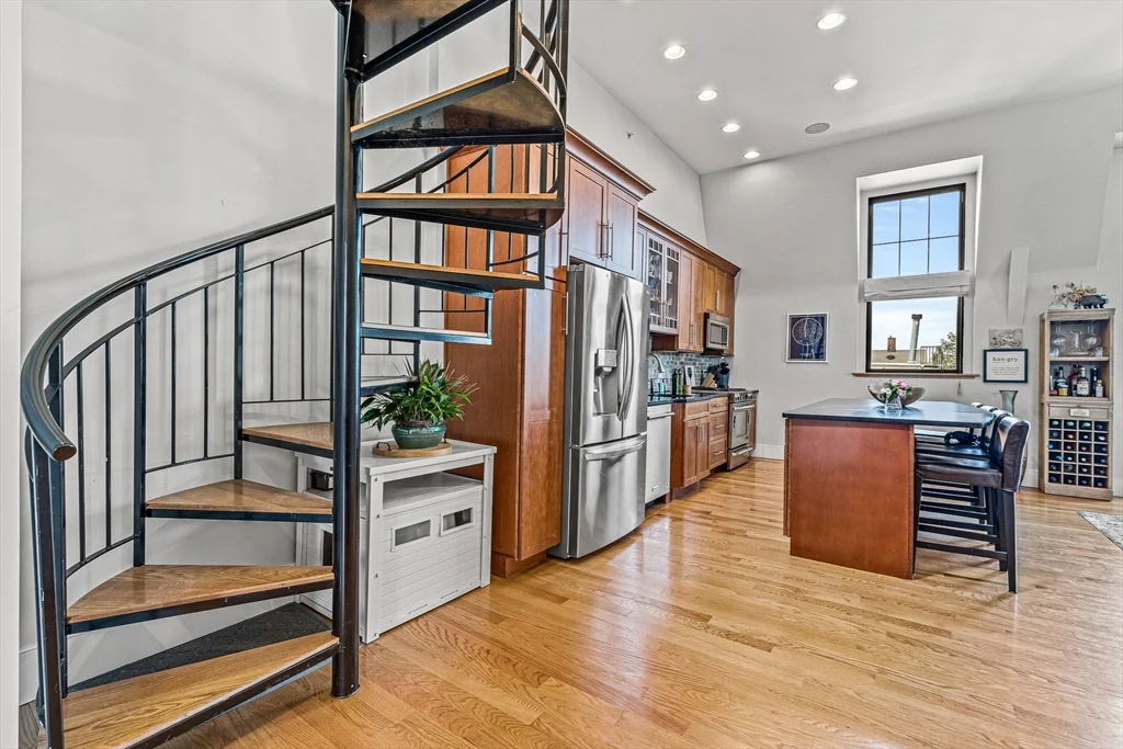 2 bed, 2 bath apartment for rent at 518 East 6th St Unit 8, South Boston — photo 13 of 30