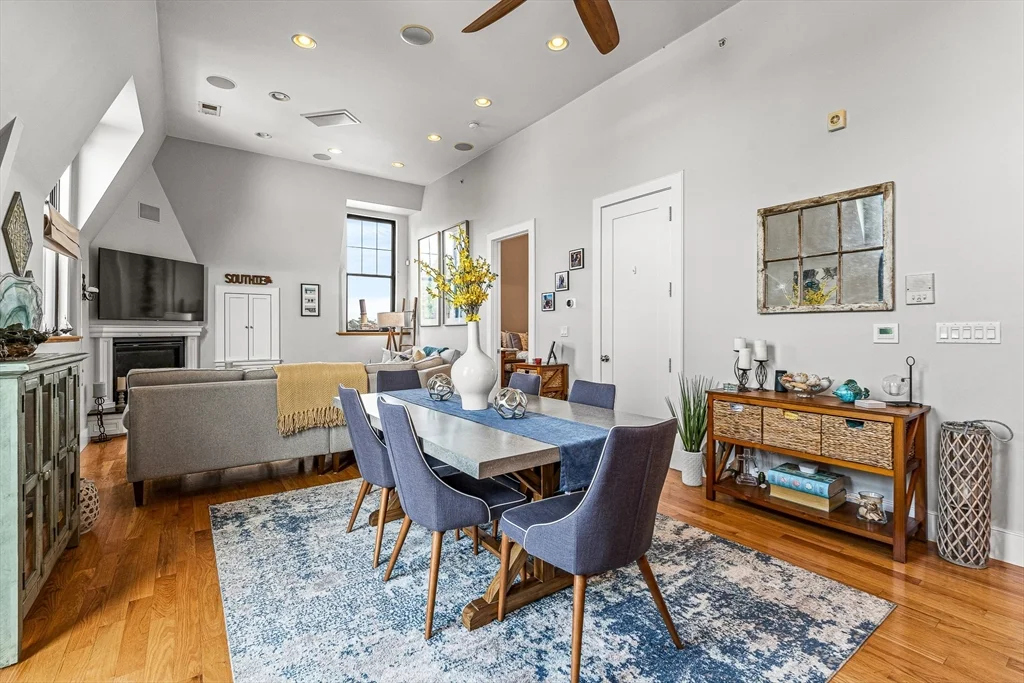 2 bed, 2 bath apartment for rent at 518 East 6th St Unit 8, South Boston — photo 2 of 30