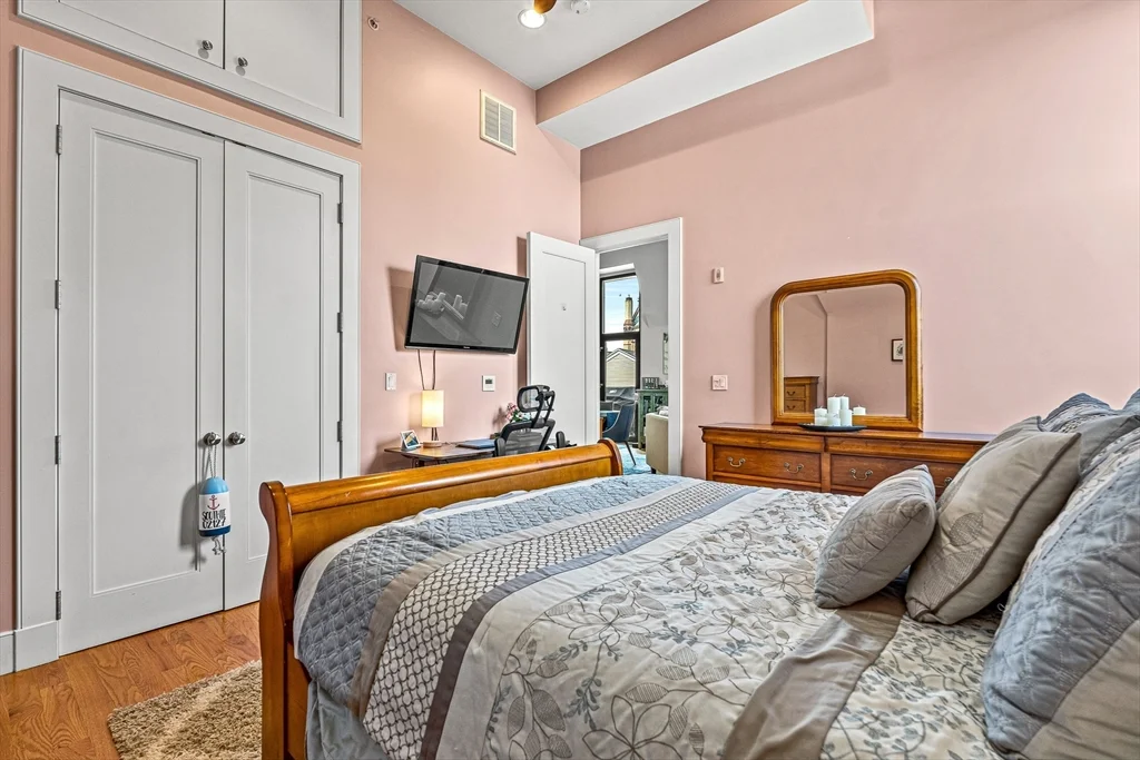 2 bed, 2 bath apartment for rent at 518 East 6th St Unit 8, South Boston — photo 20 of 30