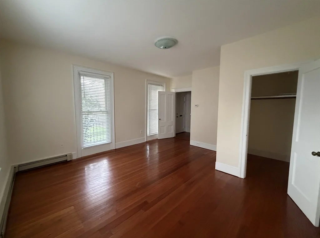 2 bed, 1 bath apartment for rent at 518 Watertertown St Unit 1, Newton — photo 4 of 8