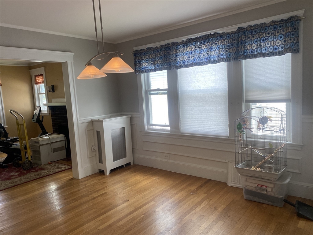 2 bed, 1 bath apartment for rent at 519 Belmont St Unit 1, Belmont — photo 17 of 37