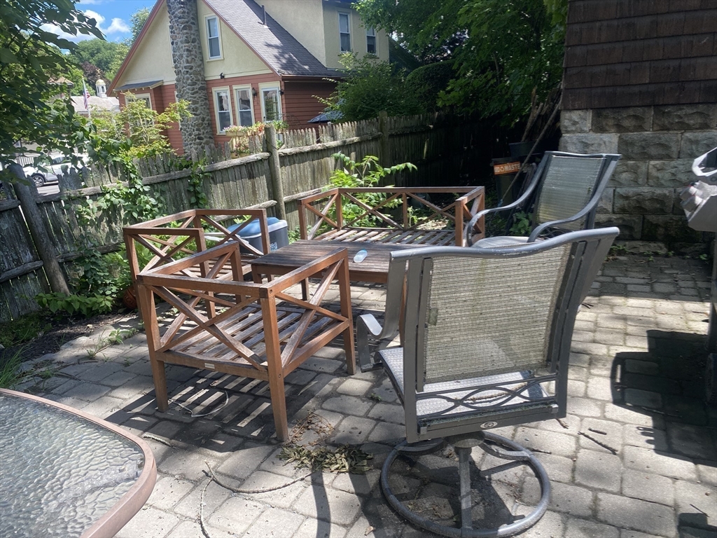 2 bed, 1 bath apartment for rent at 519 Belmont St Unit 1, Belmont — photo 32 of 37