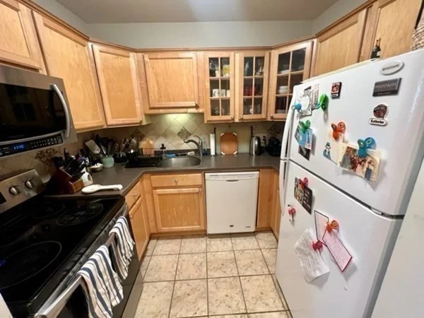 2 bed, 1 bath apartment for rent at 519 Columbus Unit 2, South End — photo 4 of 12