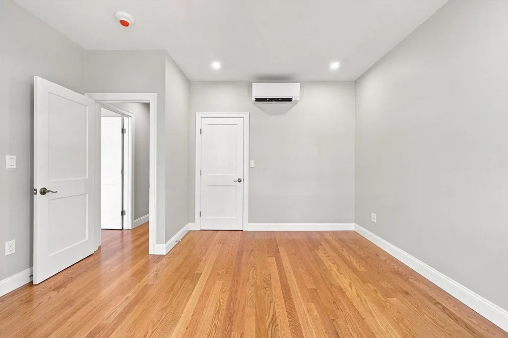 2 bed, 1 bath apartment for rent at 519 E 3rd Unit 2, South Boston — photo 14 of 21