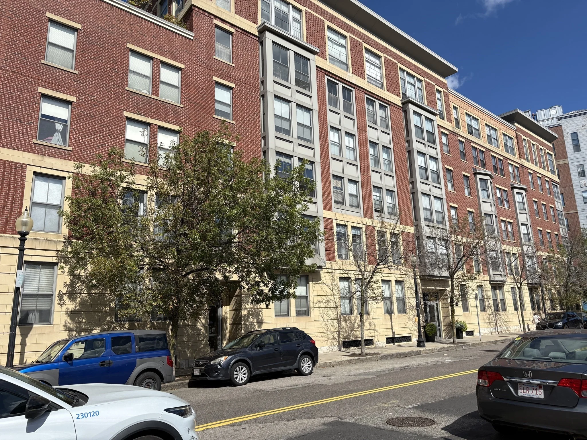 2 bed, 2 bath apartment for rent at 519 Harrison Ave Unit D219, South End