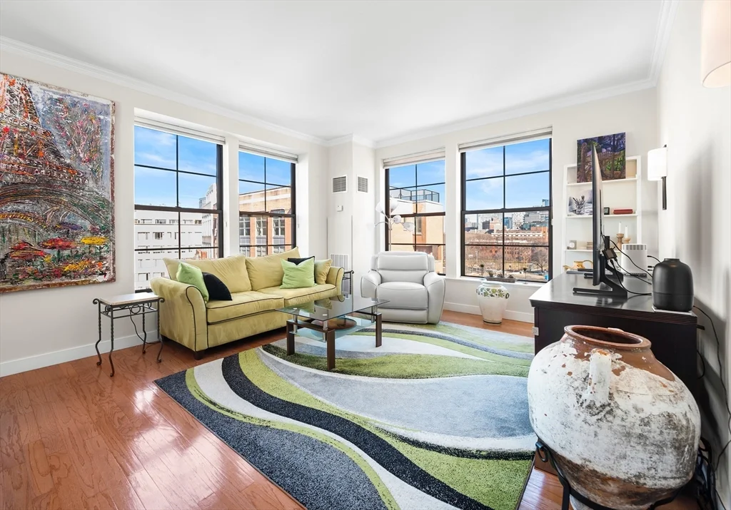 2 bed, 2 bath apartment for rent at 519 Harrison Ave Unit D613, South End — photo 2 of 21