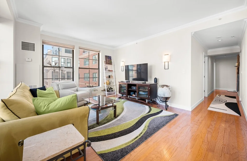 2 bed, 2 bath apartment for rent at 519 Harrison Ave Unit D613, South End — photo 4 of 21