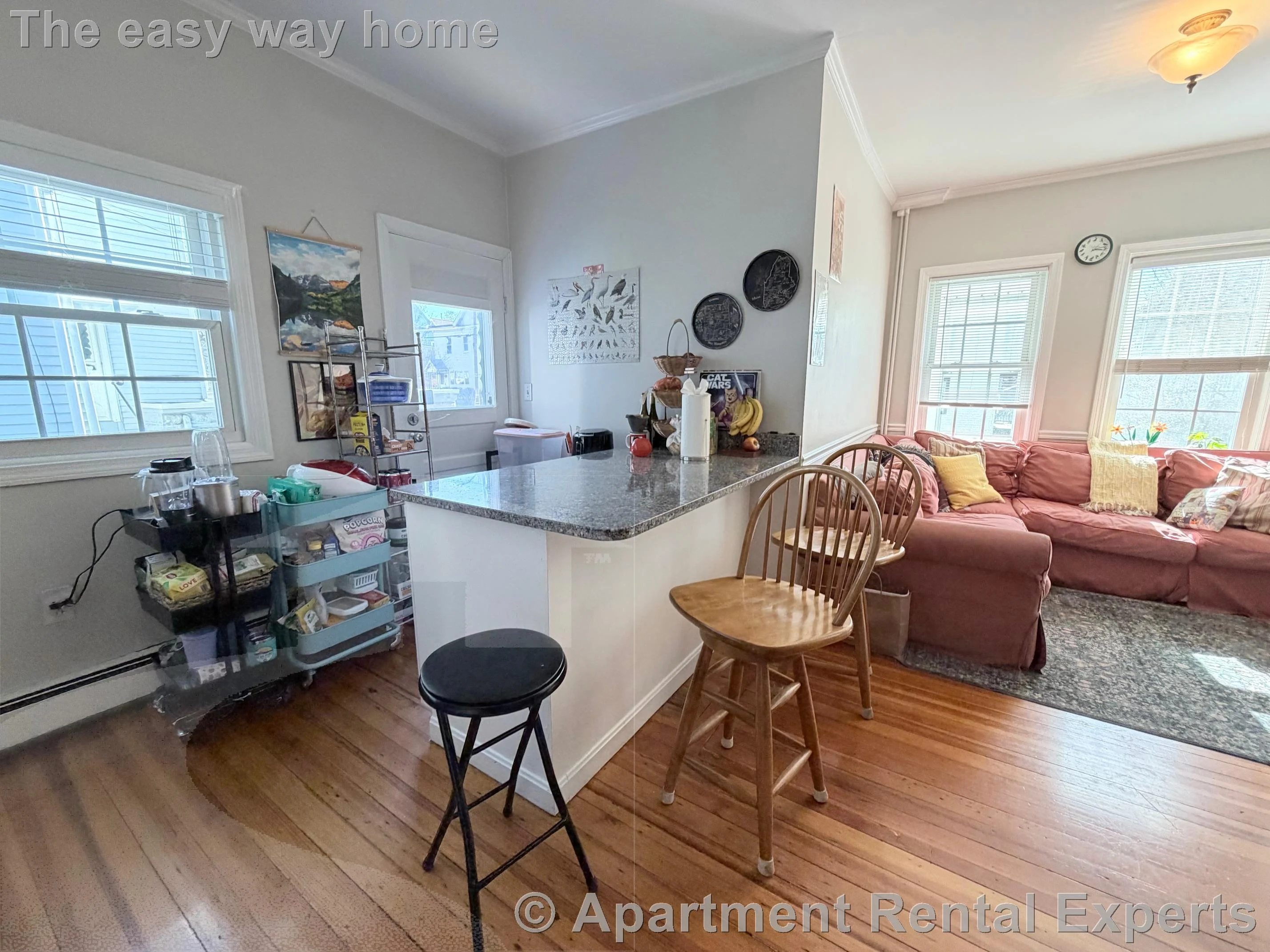 4 bed, 2 bath apartment for rent at 519 Main St Unit 1, Magoun Square — photo 2 of 22
