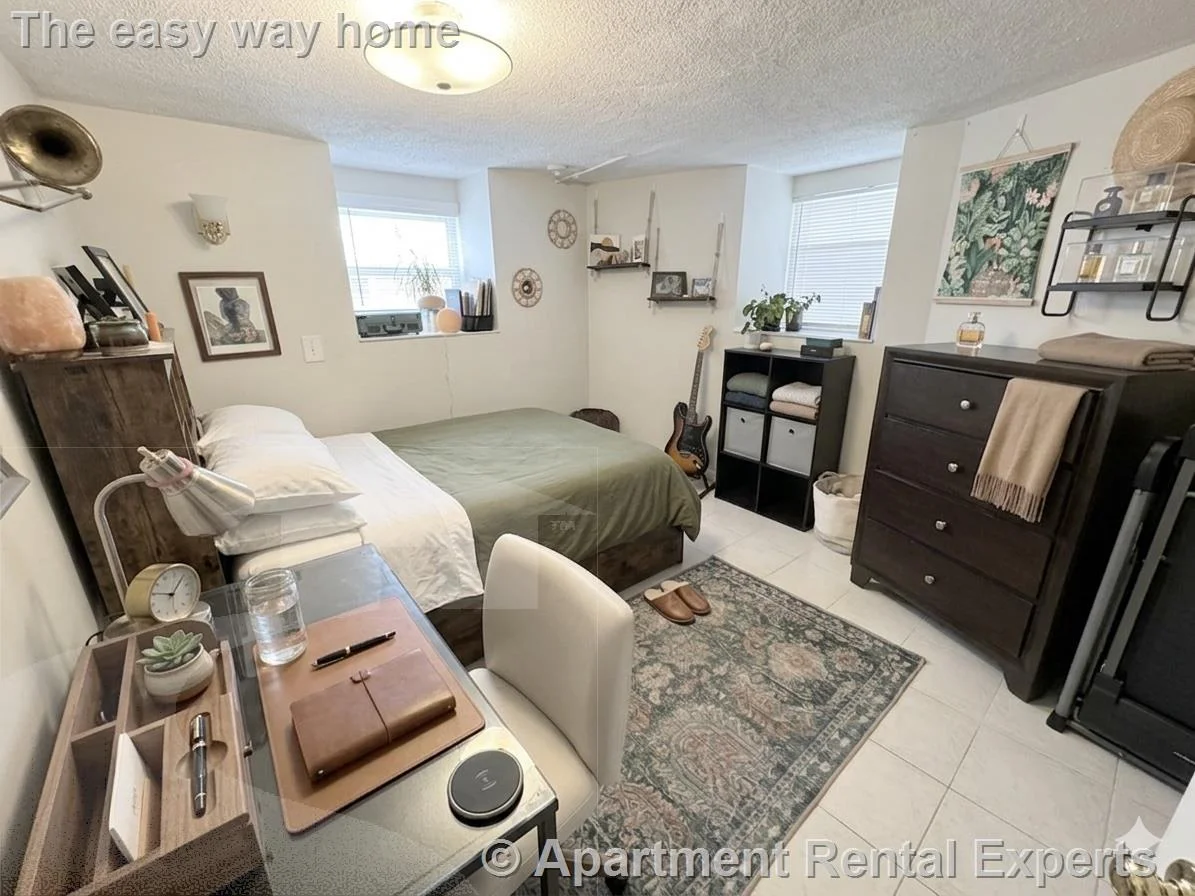 4 bed, 2 bath apartment for rent at 519 Main St Unit 1, Magoun Square — photo 14 of 22
