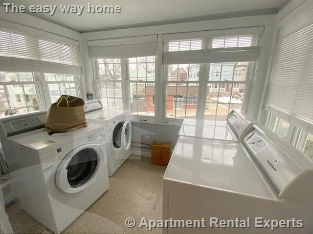 4 bed, 2 bath apartment for rent at 519 Main St Unit 1, Magoun Square — photo 21 of 22